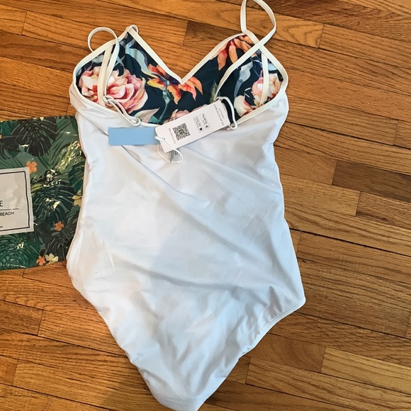 Cupshe one piece - Picture 4 of 4